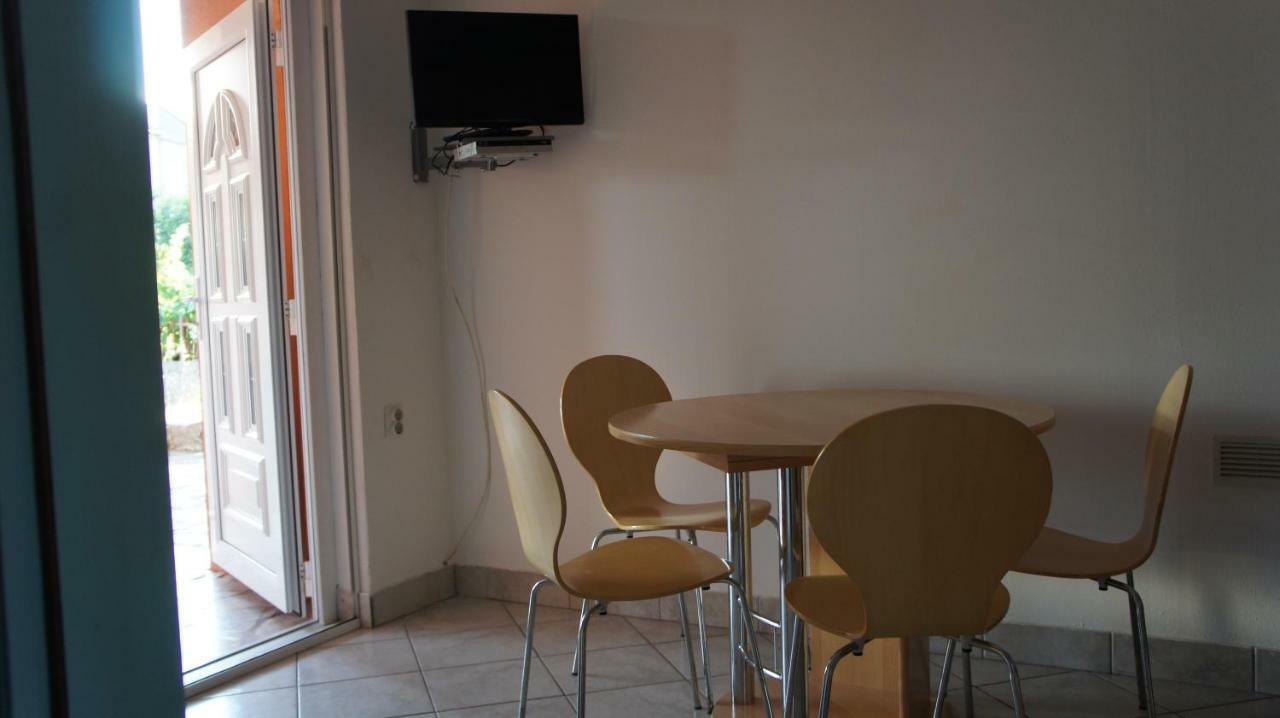 Ivo Apartments Рогозница Екстериор снимка